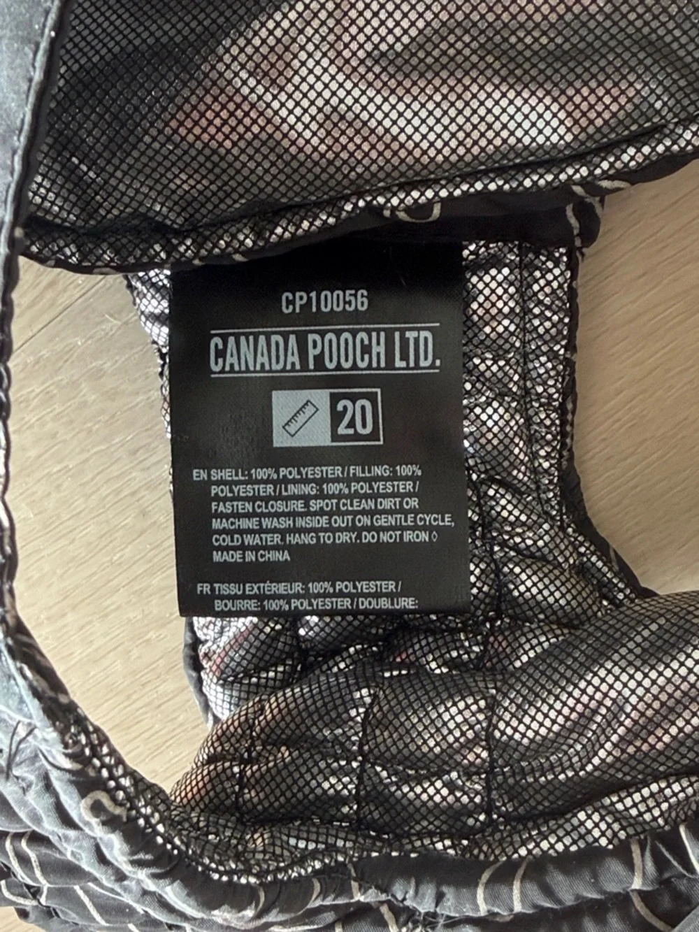 Canada Pooch lightweight black